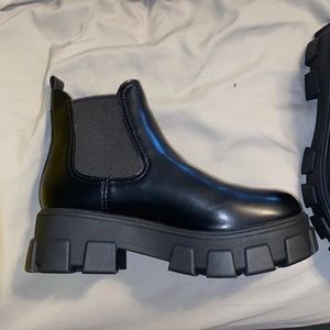 Darielle Circus by Sam Edelman Black Combat Boots